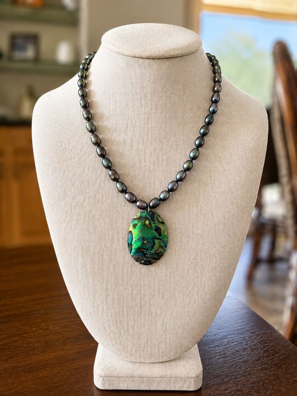 Vintage Peacock Freshwater Pearl & Abalone Shell Pendant Necklace 17"